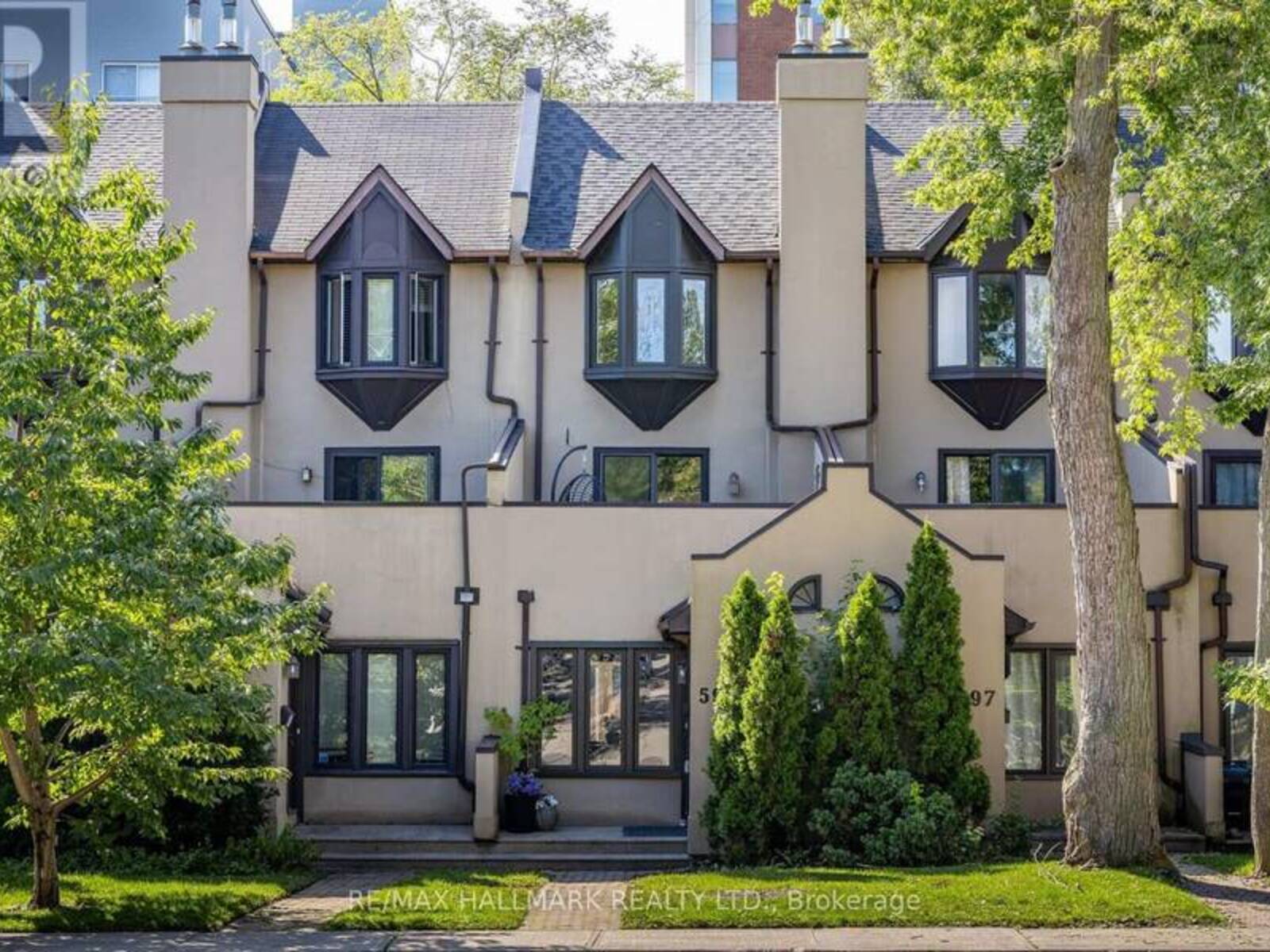 599 ROEHAMPTON AVENUE, Toronto, Ontario M4P 1S7