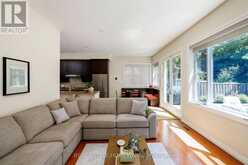25 TALWOOD DRIVE | Toronto Ontario | Slide Image Twelve