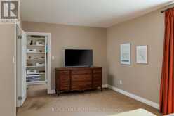 25 TALWOOD DRIVE | Toronto Ontario | Slide Image Sixteen