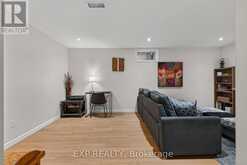 475 ANNAPOLIS COURT | Waterloo Ontario | Slide Image Thirty