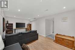 475 ANNAPOLIS COURT | Waterloo Ontario | Slide Image Thirty-two