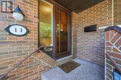 11 GYPSY ROSEWAY | Toronto Ontario | Slide Image Four