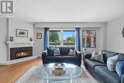 11 GYPSY ROSEWAY | Toronto Ontario | Slide Image Nine