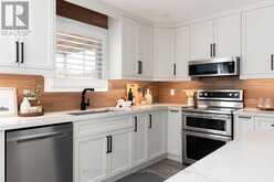 425 COBBLEHILL DRIVE | Oshawa Ontario | Slide Image Eight