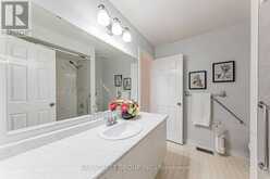 93 SUNBIRD BOULEVARD | Georgina Ontario | Slide Image Thirty-six