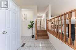 93 SUNBIRD BOULEVARD | Georgina Ontario | Slide Image Three