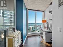2103 - 218 QUEENS QUAY BOULEVARD W | Toronto Ontario | Slide Image Eleven