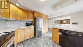 31 DELBEATRICE CRESCENT | Toronto Ontario | Slide Image Sixteen