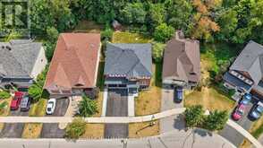 110 GLENDOWER CRESCENT | Georgina Ontario | Slide Image Thirty-three