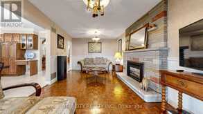 76 SPRUCE AVENUE | Richmond Hill Ontario | Slide Image Eleven