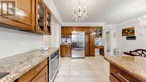 76 SPRUCE AVENUE | Richmond Hill Ontario | Slide Image Seventeen