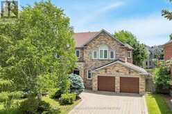 15 CLARENDON DRIVE | Richmond Hill Ontario | Slide Image Two