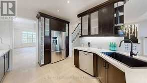 75 DR. GEORGE BURROWS PARKWAY | Georgina Ontario | Slide Image Twelve