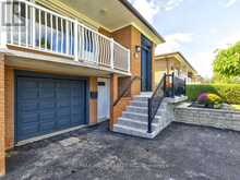 17 CABANA DRIVE | Toronto Ontario | Slide Image Three