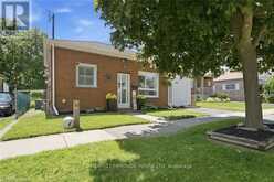 141 EAST AVENUE | Brantford Ontario | Slide Image Two