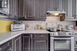 4 CHARTWELL CIRCLE S | Hamilton Ontario | Slide Image Ten