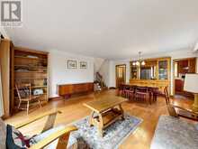 8 TERNHILL CRESCENT | Toronto Ontario | Slide Image Eight