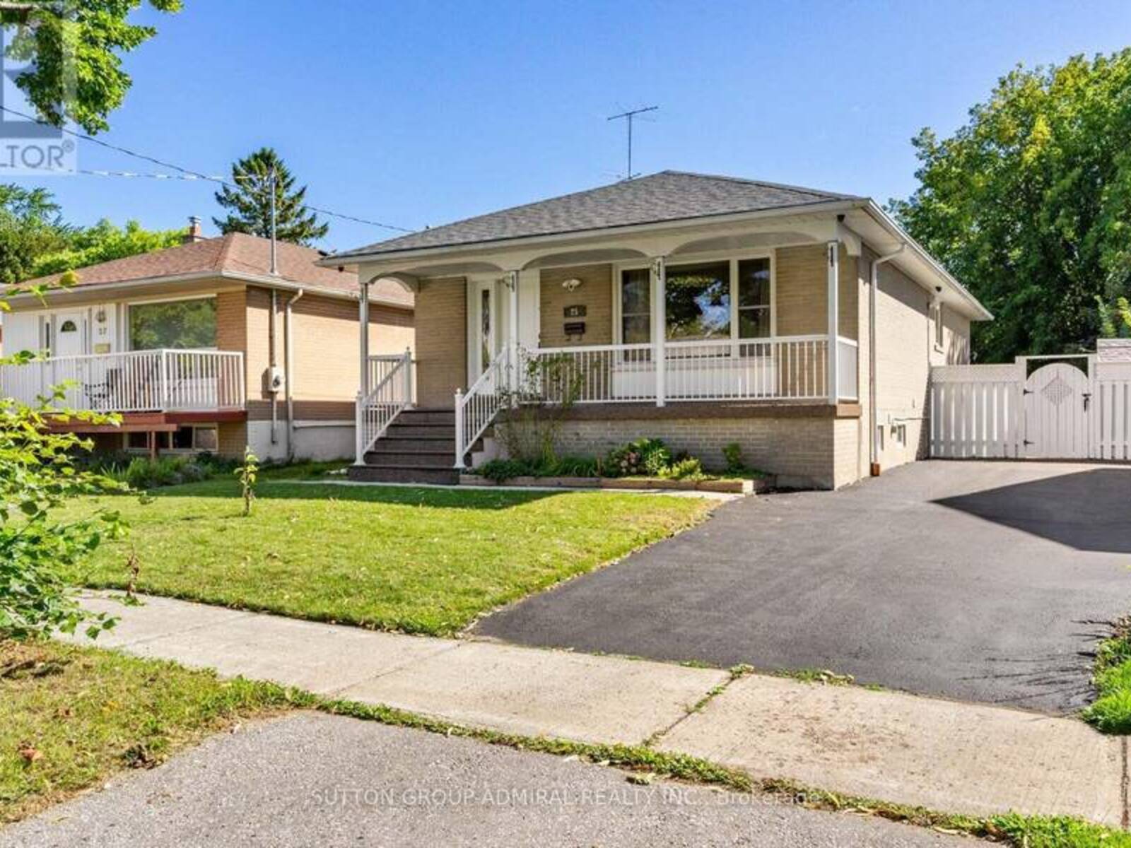 25 ROWALLAN DRIVE, Toronto, Ontario M1E 2Y5