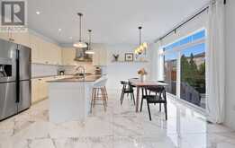 133 ROTONDO CRESCENT | Vaughan Ontario | Slide Image Nine