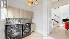 26 KEW GARDENS | Richmond Hill Ontario | Slide Image Thirteen