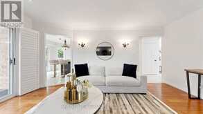 26 KEW GARDENS | Richmond Hill Ontario | Slide Image Eight