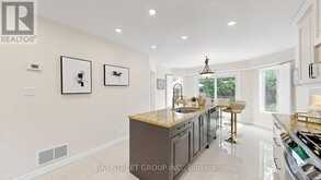 26 KEW GARDENS | Richmond Hill Ontario | Slide Image Nine