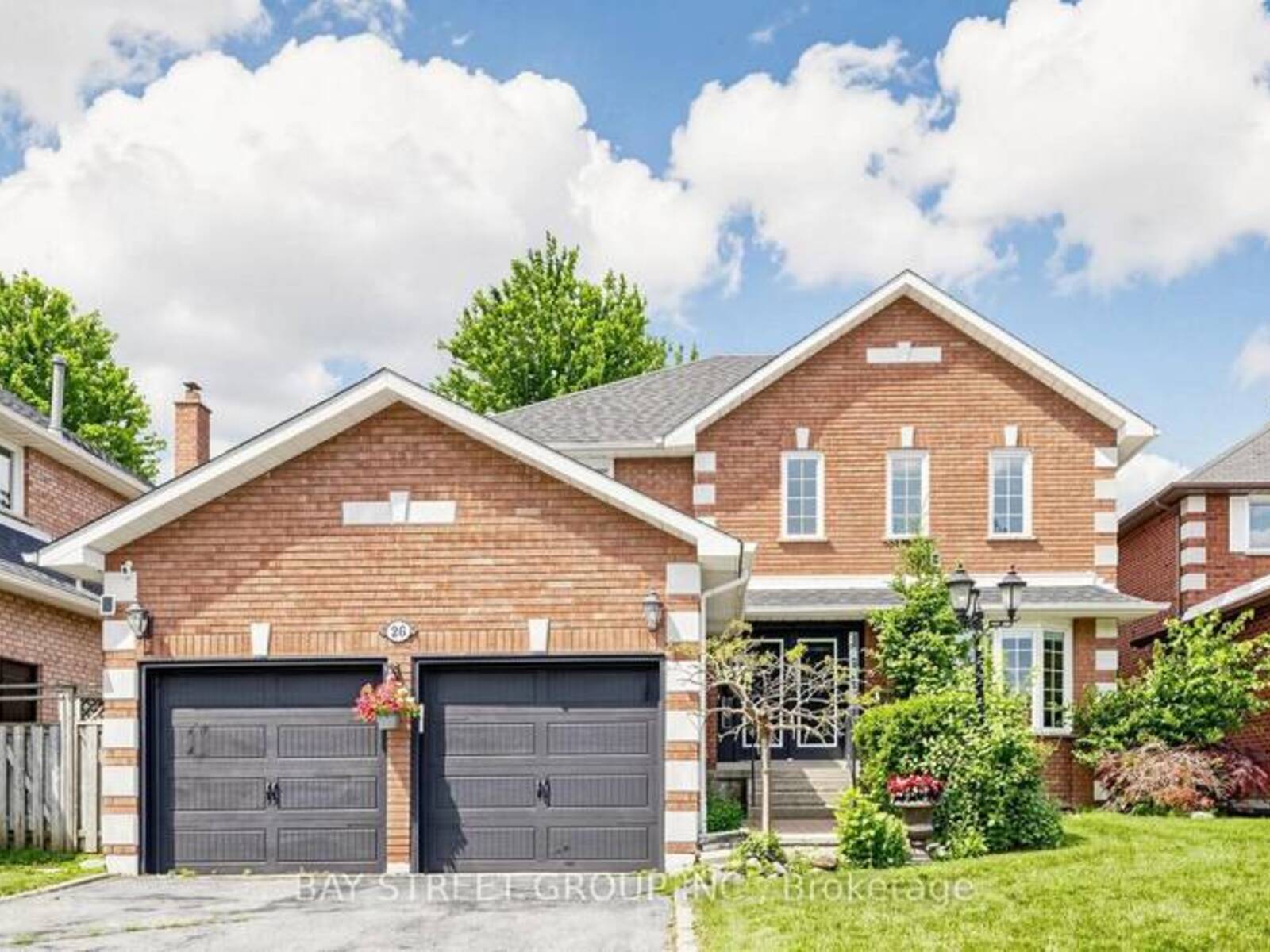26 KEW GARDENS, Richmond Hill, Ontario L4B 1R6