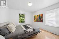 238 MILL STREET | Richmond Hill Ontario | Slide Image Thirteen