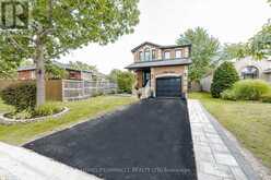 5 TRASK DRIVE | Barrie Ontario | Slide Image Two