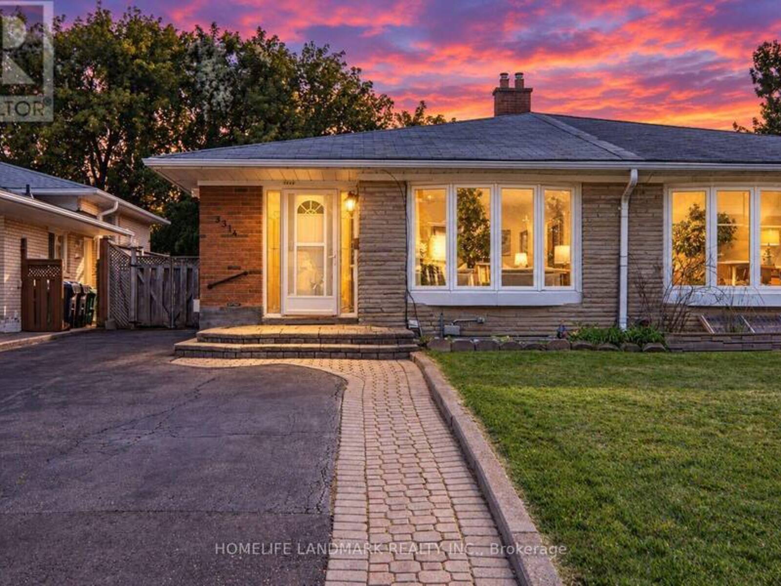 3314 QUEEN FREDERICA DRIVE, Mississauga, Ontario L4Y 3B2