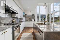 52 WELCH LANE | Hamilton Ontario | Slide Image Two