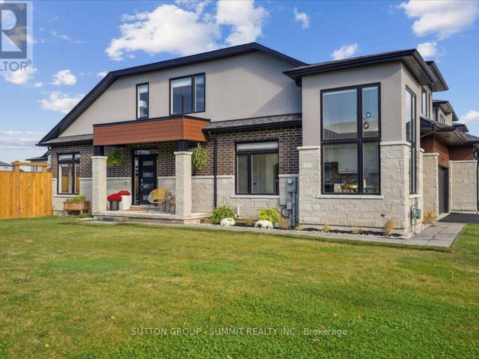 52 WELCH LANE, Hamilton, Ontario L9C 0G1