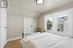 96 HUXLEY AVENUE S | Hamilton Ontario | Slide Image Thirty-five