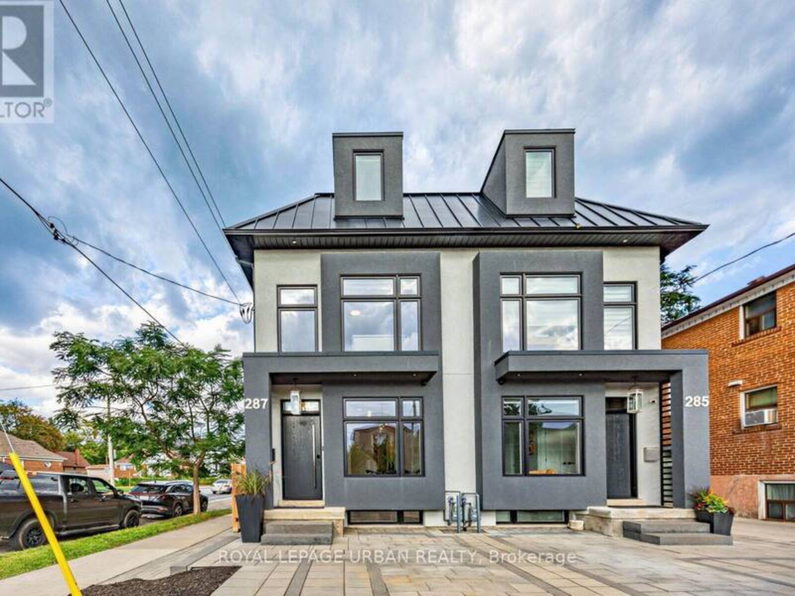 287 GLEBEMOUNT AVENUE, Toronto, Ontario M4C 3T9