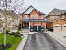 105 DECAROLIS CRESCENT | Angus Ontario | Slide Image One