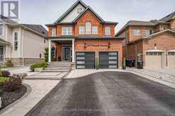 105 DECAROLIS CRESCENT | Angus Ontario | Slide Image Three