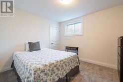 4 CHESLOCK CRESCENT | Warminster Ontario | Slide Image Thirty-three