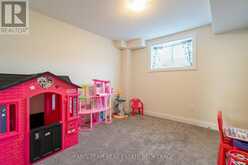4 CHESLOCK CRESCENT | Warminster Ontario | Slide Image Thirty-four