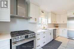 4 CHESLOCK CRESCENT | Warminster Ontario | Slide Image Nine