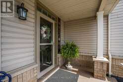 14 STRATHMORE PLACE | Barrie Ontario | Slide Image Five