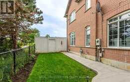 6582 SKIPPER WAY | Mississauga Ontario | Slide Image Forty-seven