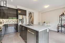 7 KENNETH WOOD CRESCENT | Toronto Ontario | Slide Image Thirteen