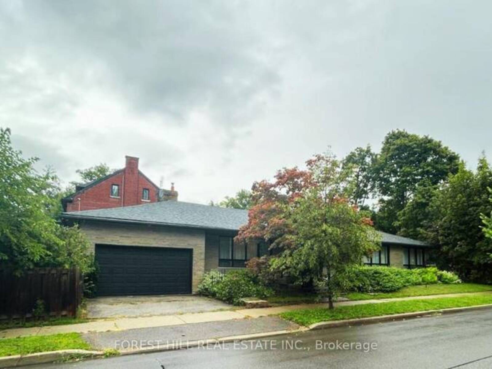 3 GLEN RUSH BOULEVARD, Toronto, Ontario M5N 2T2