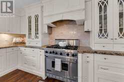 93 FERN VALLEY CRESCENT | Richmond Hill Ontario | Slide Image Nine
