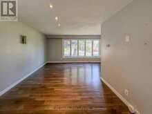 131 CUNDLES ROAD E | Barrie Ontario | Slide Image Five
