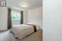 49 BURNS CIRCLE | Barrie Ontario | Slide Image Twelve