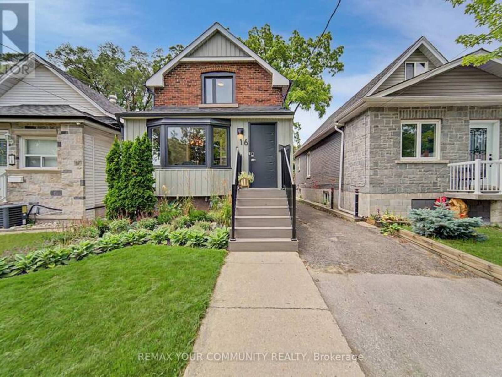 16 CORDELLA AVENUE, Toronto, Ontario M6N 2J6