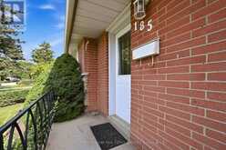 185 EUSTON ROAD | Burlington Ontario | Slide Image Four