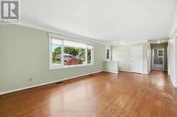 185 EUSTON ROAD | Burlington Ontario | Slide Image Seven