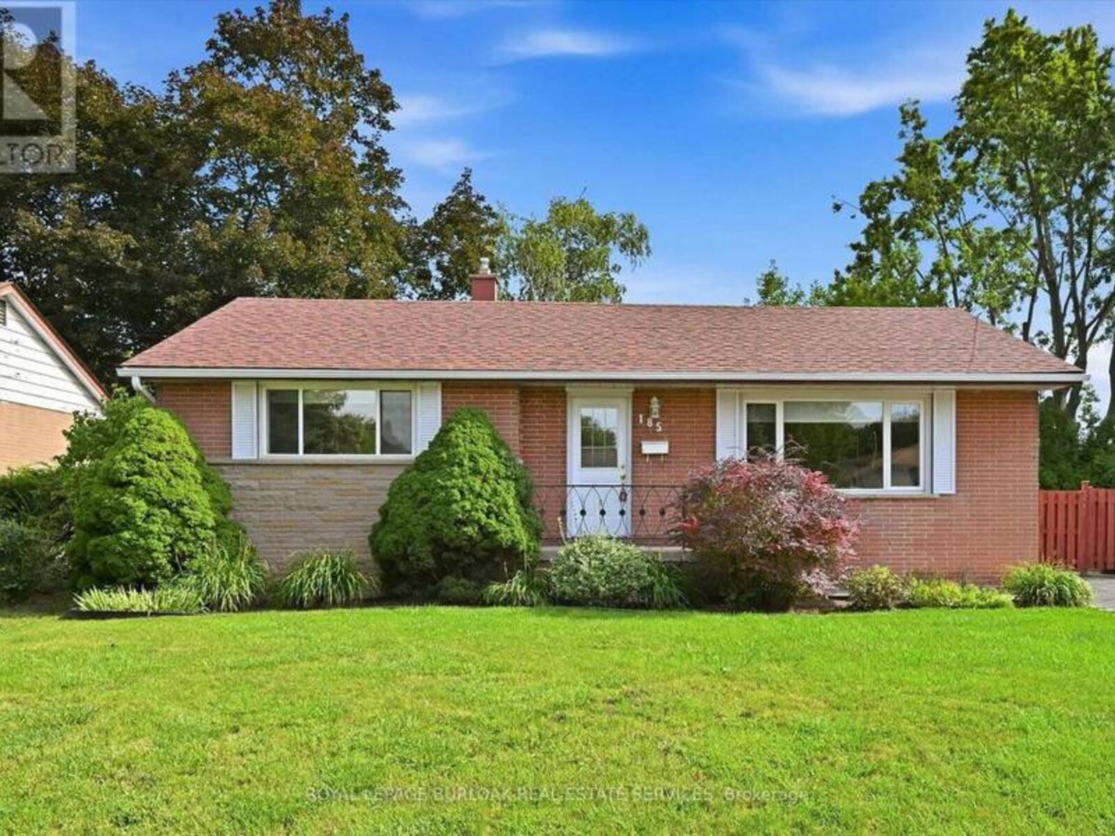185 EUSTON ROAD, Burlington, Ontario L7L 4V7